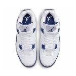 Air Jordan 4 Retro Midnight Navyスニーカー 白いレザーとネイビーアクセントのAir Jordan 4 Retro Midnight Navyスニーカー