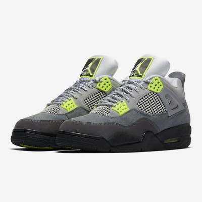 Air Jordan 4 Retro SE Neon 95 CT5342-007 スニーカー - クラシックなデザインと鮮やかなネオンアクセント