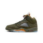 Air Jordan 5 Retro DD0587-308 オリーブグリーンのスエードスニーカー、オレンジのアクセントとリフレクティブタン
