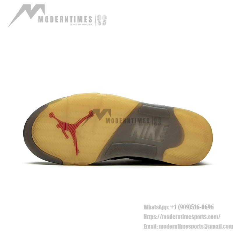 Air Jordan 5 Retro x Off-White CT8480-001 グレースエードスニーカー、反射シュータンと半透明ソール付き