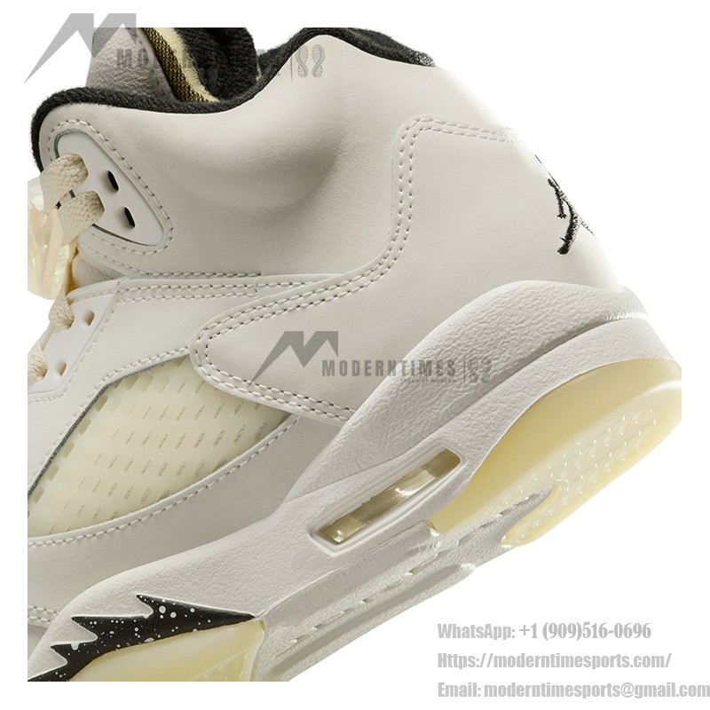 Air Jordan 5 SE レトロ FN7405-100 オフホワイトレザー、斑点入りミッドソール