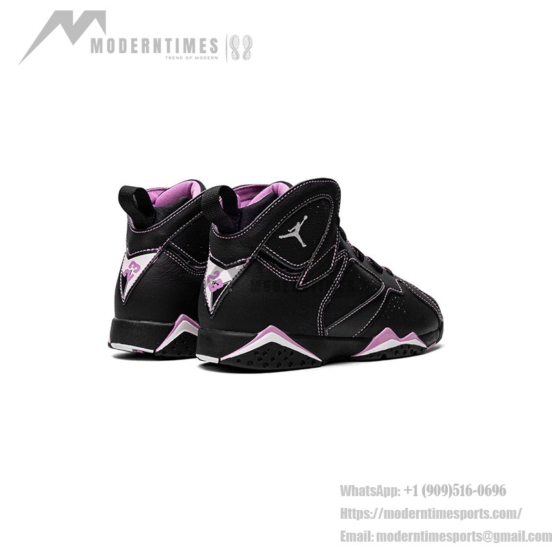 Air Jordan 7 "Barely Grape" DV2255-055 - バスケットボールハイカットシューズ Air Jordan 7 "Barely Grape" DV2255-055 ブラックとパープルのハイカットスニーカー
