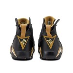 Air Jordan 7 Retro "Golden Moments" 304774-030 - レトロハイカットバスケットボールシューズ Air Jordan 7 Retro "Golden Moments" 304774-030 ブラックとゴールドのハイカットスニーカー