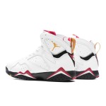 Air Jordan 7 Retro "Cardinal" 304774-104 - クラシックなレトロバスケットシューズ Air Jordan 7 Retro "Cardinal" 304774-104 ホワイトとレッドのハイカットスニーカー