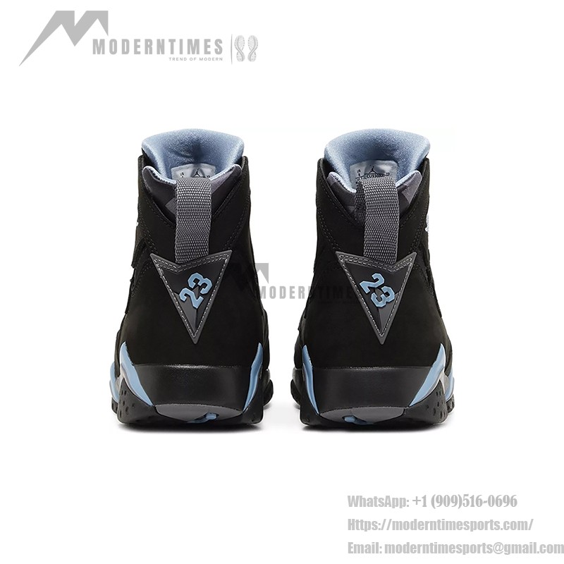 Air Jordan 7 Retro "Chambray" CU9307-004 - レトロなハイカットスニーカー Air Jordan 7 Retro "Chambray" CU9307-004 ブラックとブルーのハイカットスニーカー
