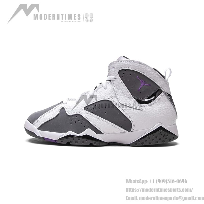 Air Jordan 7 Retro "Flint" DJ2778-100 - レトロハイカットスニーカー Air Jordan 7 Retro "Flint" DJ2778-100 ホワイト、グレー、パープルのハイカットバスケットボールシューズ