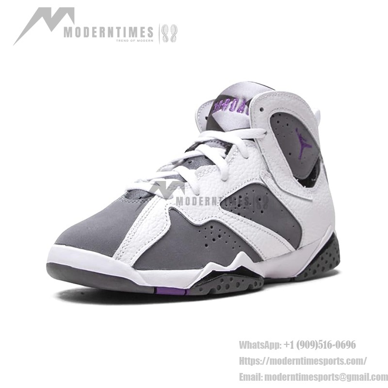 Air Jordan 7 Retro "Flint" DJ2778-100 - レトロハイカットスニーカー Air Jordan 7 Retro "Flint" DJ2778-100 ホワイト、グレー、パープルのハイカットバスケットボールシューズ