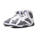 Air Jordan 7 Retro "Flint" DJ2778-100 - レトロハイカットスニーカー Air Jordan 7 Retro "Flint" DJ2778-100 ホワイト、グレー、パープルのハイカットバスケットボールシューズ