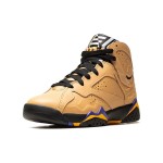 Air Jordan 7 Retro SE "Afrobeats" - レトロハイカットスニーカー Air Jordan 7 Retro SE "Afrobeats" DZ4729-200 ベージュとパープルのハイカットスニーカー