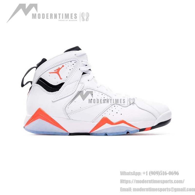 Air Jordan 7 Retro "White Infrared" - クラシックなハイカットシューズ Air Jordan 7 Retro "White Infrared" CU9307-160 ホワイトとレッドのハイカットバスケットシューズ