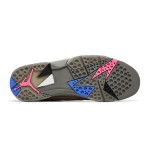Air Jordan 7 SE "Sapphire" - レトロバスケットボールシューズ Air Jordan 7 SE "Sapphire" DJ2636-204 ピンクとサファイアのハイカットスニーカー