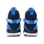 Air Jordan 8 Retro 'Snow Blizzard' 305368-400 - 冬のインスピレーションを受けたスニーカー Air Jordan 8 Retro 'Snow Blizzard' - 雪の結晶デザインの青いスニーカー