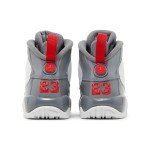 Air Jordan 9 Retro GS "Fire Red" 302359-162 Air Jordan 9 Retro GS "Fire Red" ホワイト・グレー・レッドバスケットボールスニーカー