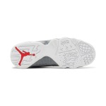Air Jordan 9 Retro GS "Fire Red" 302359-162 Air Jordan 9 Retro GS "Fire Red" ホワイト・グレー・レッドバスケットボールスニーカー