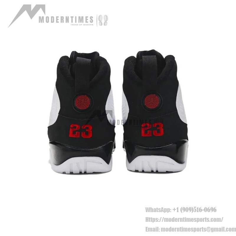 Air Jordan 9 Retro OG "Space Jam" 302370-112 Air Jordan 9 Retro OG "Space Jam" クラシックなホワイト&ブラックバスケットボールスニーカー