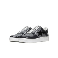 BAPE STA Low ブラック＆グレー パテントレザー スニーカー 1H20191046-BLK｜タイムレスなストリートウェアの定番
