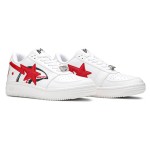 BAPE STA Low Shark ホワイト&レッド スニーカー 1F30291002 赤いスター ロゴが特徴のBAPE STA Low Shark ホワイト&レッド スニーカー