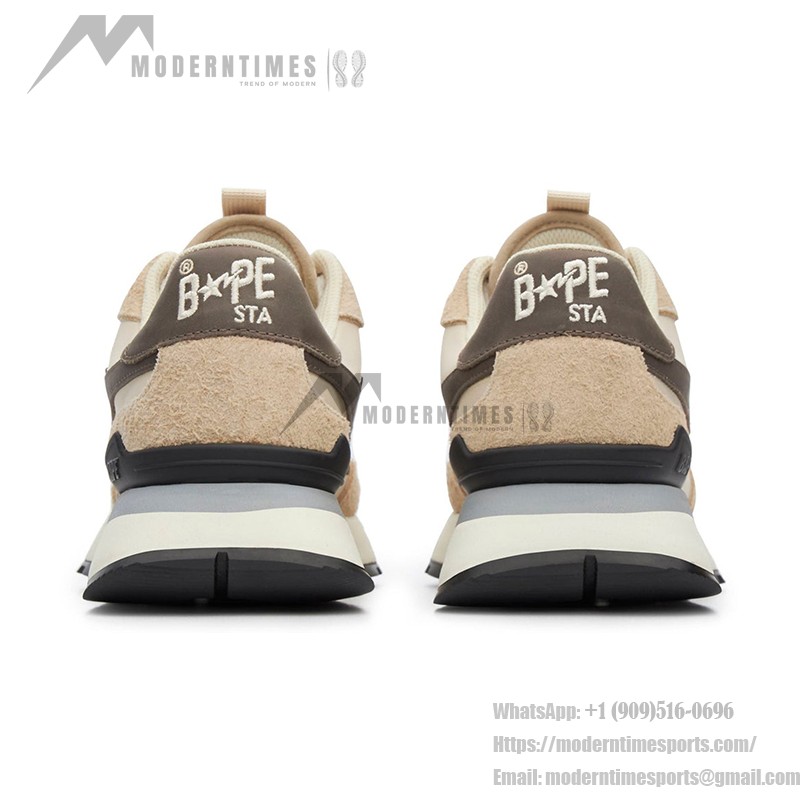 BAPE Roadsta Express ブラウン | レトロ風ランニングスニーカー BAPE Roadsta Express ブラウンスエードとファブリックのランニングスニーカー