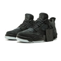 KAWS x エアジョーダン 4 レトロ "ブラック" 930155-001 - 限定版コラボレーション