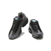 Corteiz x Nike Air Max 95「エーゲアンストーム」FB2709-002 | ブラックグレー・ブルーコラボ復刻ランニングシューズ | エアクッショントレンドスニーカー | 男女兼用