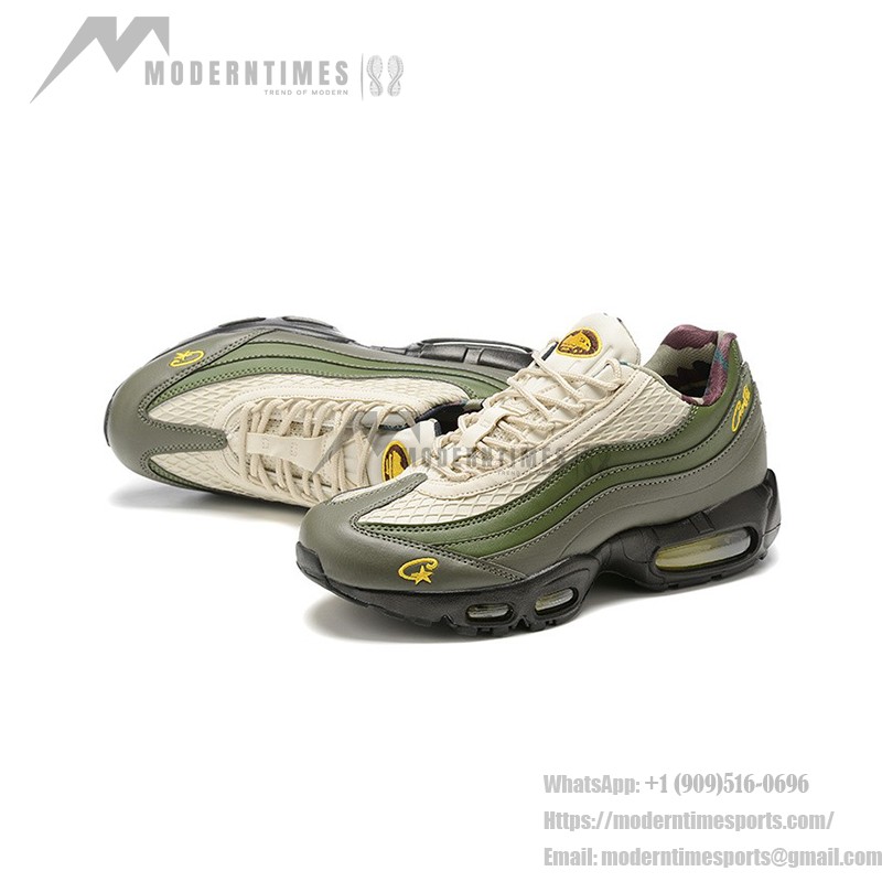 Corteiz x Nike Air Max 95「Sequoia」FB2709-300 コラボスニーカー Corteiz x Nike Air Max 95「Sequoia」グリーンと黄色のアクセント付きスニーカー