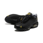 Corteiz x Nike Air Max 95 'Tour Yellow' コラボスニーカー ブラック&イエローのCorteiz x Nike Air Max 95 'Tour Yellow' コラボスニーカー