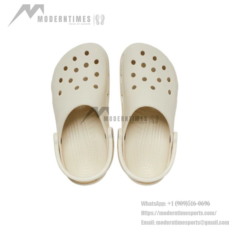 Crocs Classic Clog 'Beige' 10001-2Y2 Crocs Classic Clog 'Beige' 10001-2Y2 – Unisex Lightweight Slip-Resistant Shoes