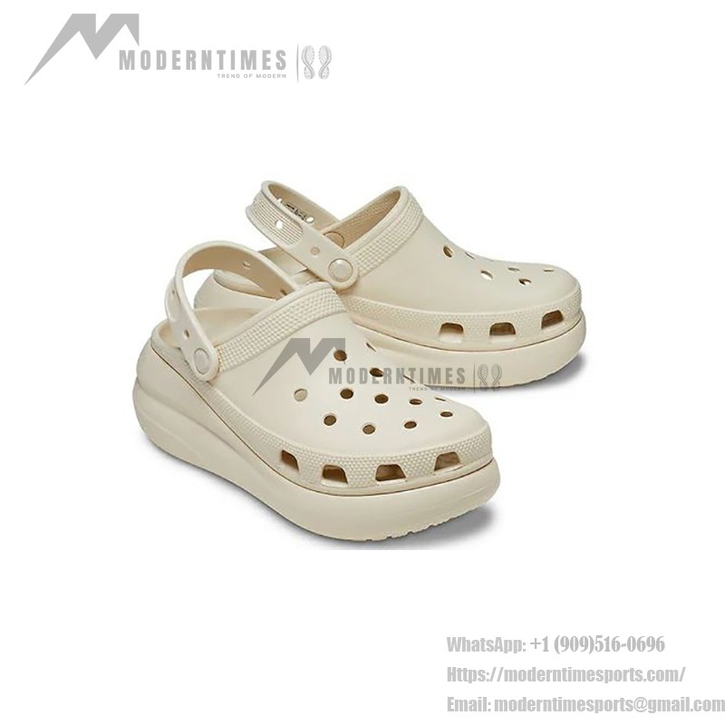 Crocsクラシッククラッシュクロッグ 'ボーン' 207521-2Y2 Crocsクラシッククラッシュクロッグ 'ボーン' 207521-2Y2 - クラシックなボーンホワイトで快適さを向上