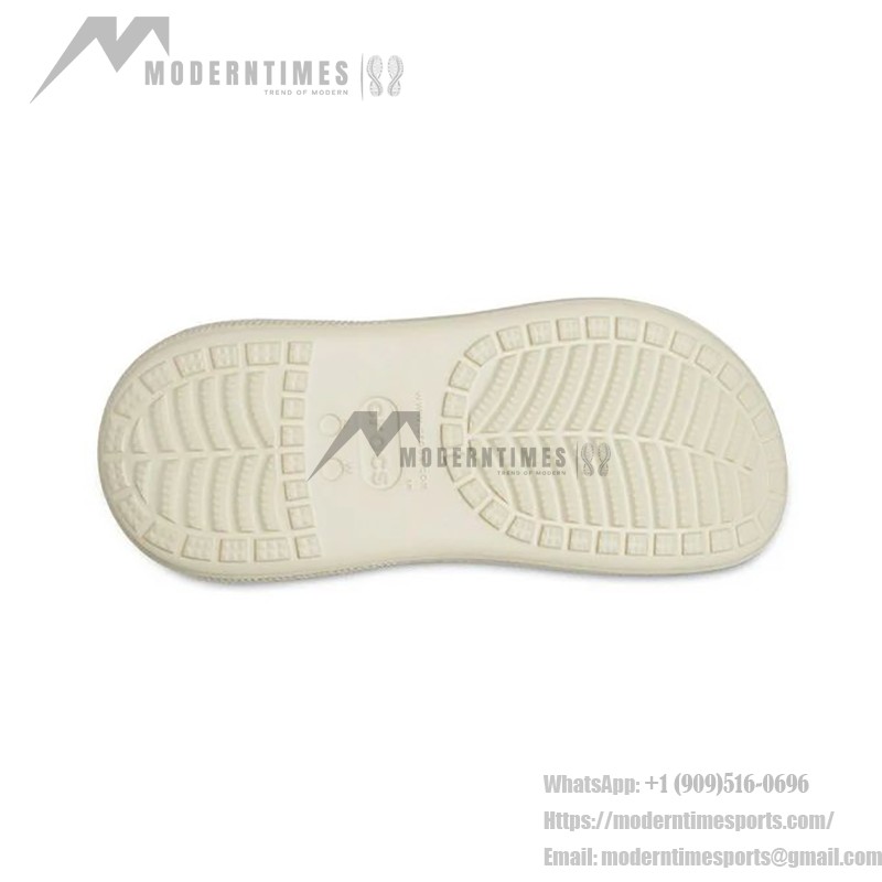 Crocsクラシッククラッシュクロッグ 'ボーン' 207521-2Y2 Crocsクラシッククラッシュクロッグ 'ボーン' 207521-2Y2 - クラシックなボーンホワイトで快適さを向上