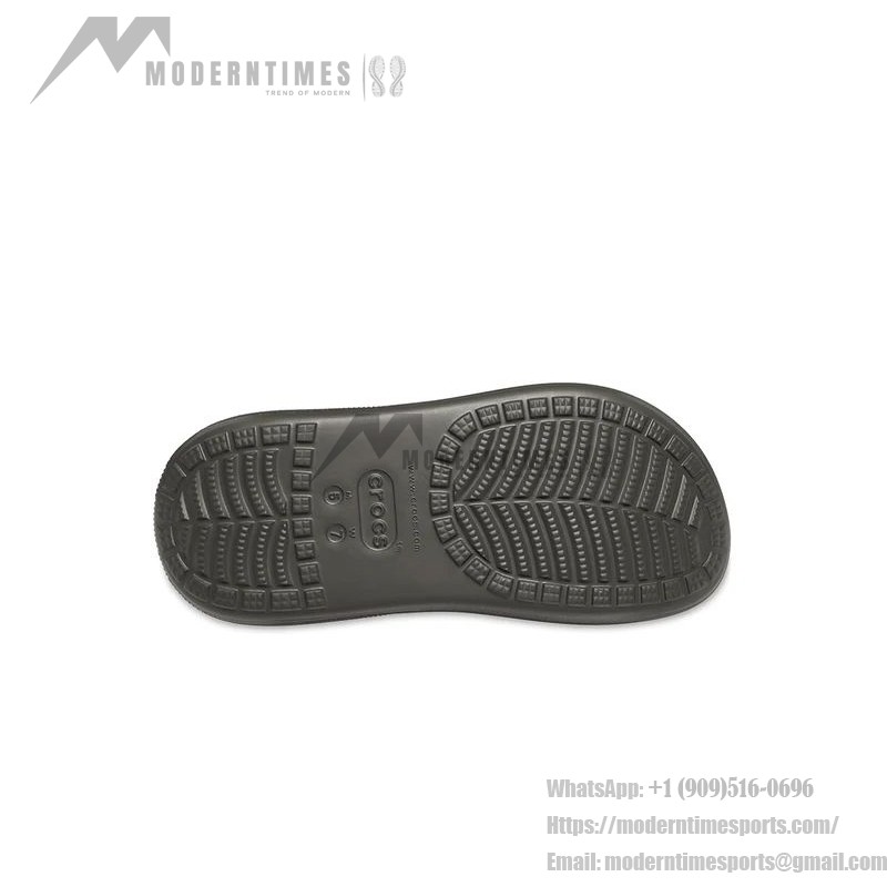 Crocsクラシッククラッシュクロッグ 'ダスティオリーブ' 207521-3J5 Crocsクラシッククラッシュクロッグ 'ダスティオリーブ' 207521-3J5 - スタイリッシュなオリーブカラーで快適な履き心地