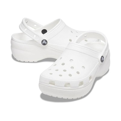 Crocsクラシッククラウズレトロビーチシューズホワイト 206750-100 - 軽量で快適な夏の必需品
