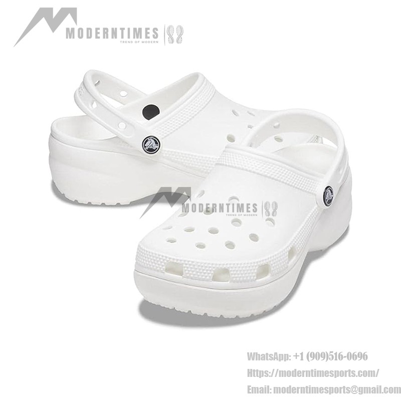 Crocsクラシッククラウズレトロビーチシューズホワイト206750-100 Crocsクラシッククラウズレトロビーチシューズホワイト206750-100 - 軽量で快適な夏の必需品