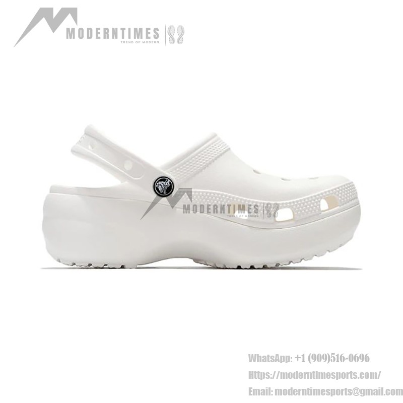Crocsクラシッククラウズレトロビーチシューズホワイト206750-100 Crocsクラシッククラウズレトロビーチシューズホワイト206750-100 - 軽量で快適な夏の必需品