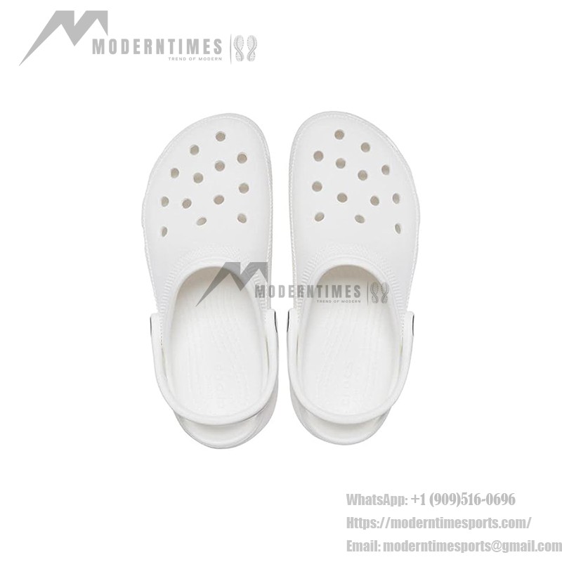 Crocsクラシッククラウズレトロビーチシューズホワイト206750-100 Crocsクラシッククラウズレトロビーチシューズホワイト206750-100 - 軽量で快適な夏の必需品