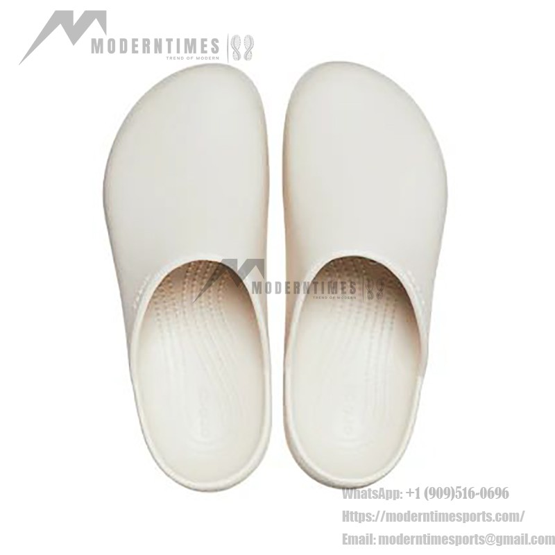 Crocs Dylan Clog Stucco 209366-160 Crocs Dylan Clog Stucco 209366-160 - Stylish and Comfortable Everyday Footwear