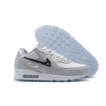Nike Air Max 90 - ライトグレー&チェック柄スウッシュ Nike Air Max 90 CN8607-002 チェック柄スウッシュのライトグレースニーカー