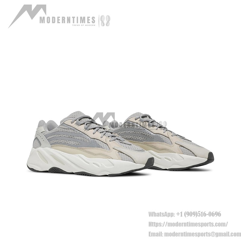 アディダス Yeezy Boost 700 V2 Cream GY7924 - スタイリッシュで快適なスニーカー アディダス Yeezy Boost 700 V2 Cream GY7924 - 洗練されたクリームスニーカーと快適なクッション性