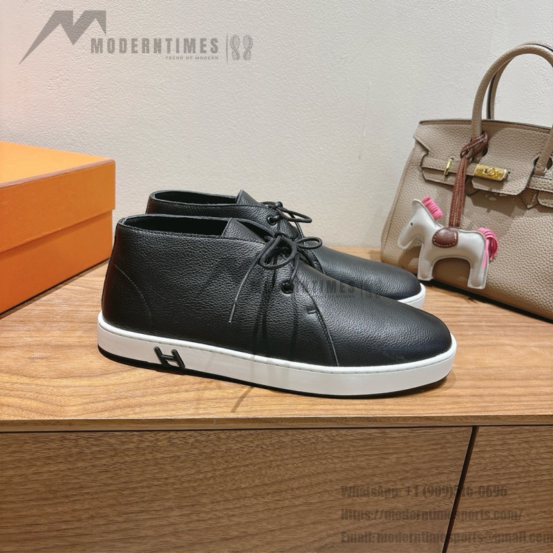 Hermes Mens Sneaker H251921Z HBT390 Black Leather Casual Shoes Hermes Mens Sneaker H251921Z HBT390 in Black Leather – Front View