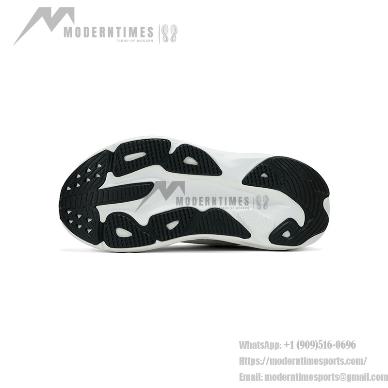 HOKA ONE ONE SKYF LOW ランニングシューズ - 軽量クッションスニーカー HOKA ONE ONE SKYF LOW 1155118-BWHT ランニングシューズ(ブラック&ホワイト)