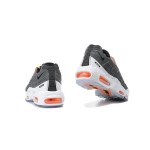 Kim Jones x Nike Air Max 95 DD1871-001 多機能スニーカー オレンジアクセントが際立つKim Jones x Nike Air Max 95 DD1871-001 コラボスニーカー
