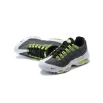 Kim Jones x Nike Air Max 95 DD1871-002 グリーンライトニングスニーカー Kim Jones x Nike Air Max 95 DD1871-002 グリーンライトニングコラボスニーカー