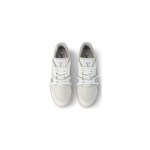 Luxury Louis Vuitton LV Trainer 1A8WAX Sneakers – Premium Leather & Vintage Design Louis Vuitton LV Trainer 1A8WAX – White Calfskin Sneakers with Monogram Accents