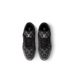 Louis Vuitton LV Trainer Patchwork LSVT407 スニーカー - ラグジュアリー ブラック デニム Louis Vuitton LV Trainer Patchwork LSVT407 ブラック ヴィンテージ デニム スニーカー