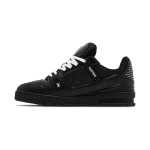 Louis Vuitton LV Trainer Embossed 1AARF6 - 高級 ブラック モノグラム スニーカー Louis Vuitton LV Trainer Embossed 1AARF6 ブラック モノグラム レザー スニーカー