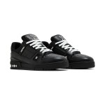 Louis Vuitton LV Trainer Embossed 1AARF6 - 高級 ブラック モノグラム スニーカー Louis Vuitton LV Trainer Embossed 1AARF6 ブラック モノグラム レザー スニーカー