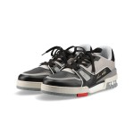 Louis Vuitton LV トレーナー スニーカー ロー 1A54H5 Louis Vuitton LV トレーナー スニーカー ロー 1A54H5 - 高級ブラックグレーレザースニーカー