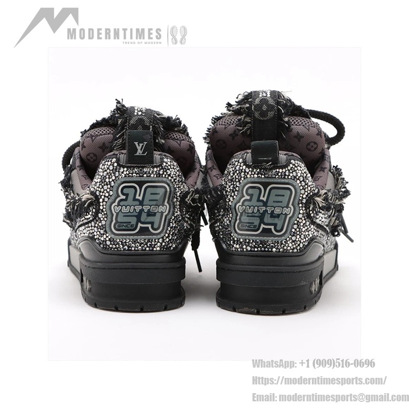 Louis Vuitton スケートトレーナー ブラック スワロフスキー モノグラム 1ABMHV Louis Vuitton スケートトレーナー ブラック スワロフスキー モノグラム 1ABMHV - 限定クリスタル装飾スニーカー