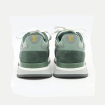Louis Vuitton ランアウェイ スニーカー グリーン 1A9J0P Louis Vuitton ランアウェイ スニーカー グリーン 1A9J0P - 高級スエードメッシュランニングシューズ
