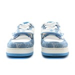 Luxury Louis Vuitton LV Trainer Low 1A9ZI6 Sneakers – Vintage Denim & Premium Leather Louis Vuitton LV Trainer Low 1A9ZI6 – Blue Monogram Denim Sneakers with White Leather