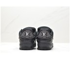 Louis Vuitton トレーナー マキシ ロースニーカー ブラック 1AAREU Louis Vuitton トレーナー マキシ ロースニーカー ブラック 1AAREU - 高級モノグラムレザースニーカー